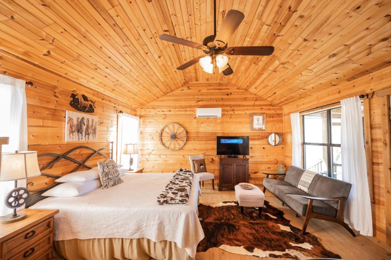 City On A Hill At Spring Creek Fredericksburg Extérieur photo