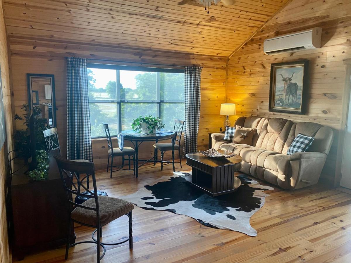 City On A Hill At Spring Creek Fredericksburg Extérieur photo