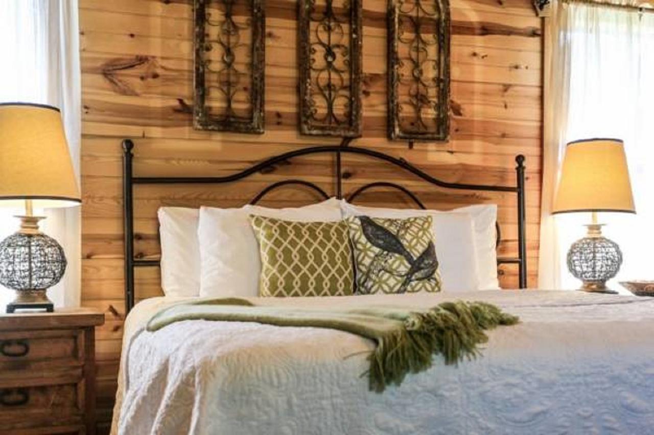 City On A Hill At Spring Creek Fredericksburg Extérieur photo