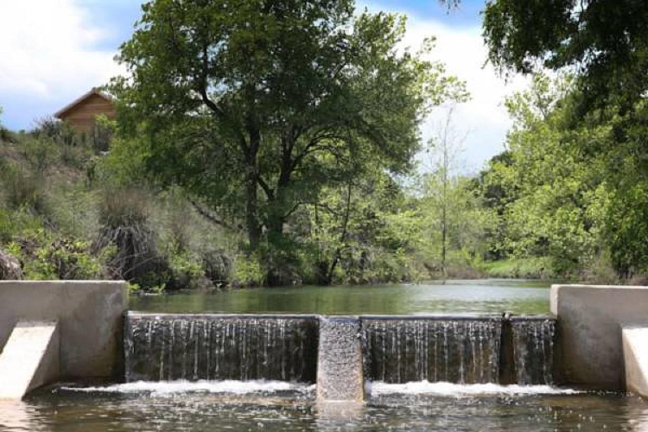 City On A Hill At Spring Creek Fredericksburg Extérieur photo