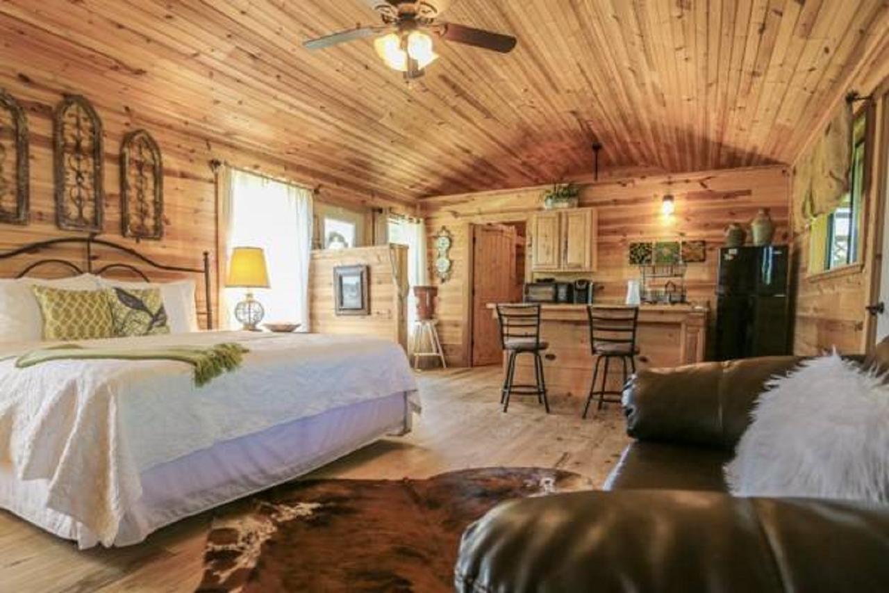 City On A Hill At Spring Creek Fredericksburg Extérieur photo
